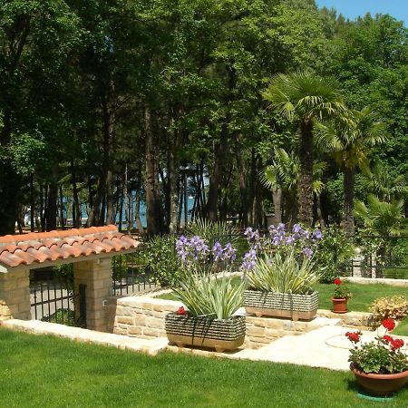 Villa Parenzo 150Mt Dal Mare 8Min Piedi Dal Centro Porec Exterior photo